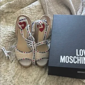 LOVE MOSCHINO Raffia Ankle Tie Espadrille Wedge Sandal New 37