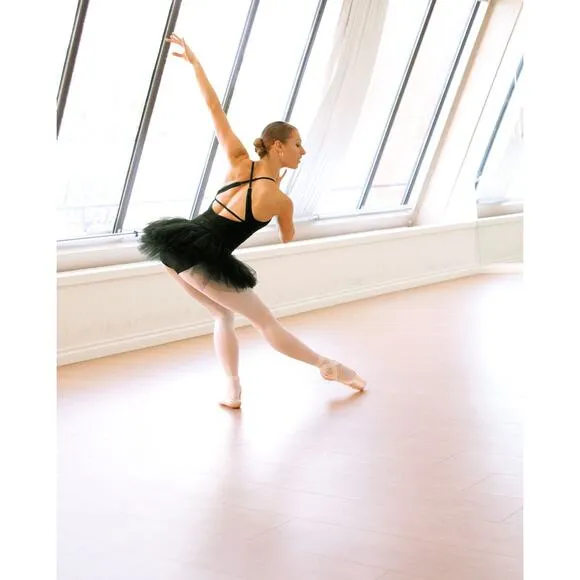 Lululemon Rehearsal TuTu Black Small/Medium RARE Ballet Dance Skirt Vintage Lulu