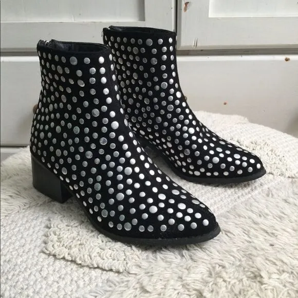 Mackin J 6.5 black studded boots, Western, Vampire