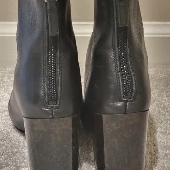 🔥Made in Spain 🇪🇸 Pure Navy booties size 37.