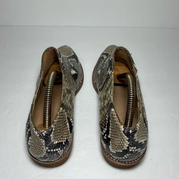 Madewell Low Chelsea Booties In Snake Embossed Leather Tan, Beige, Black Size 8