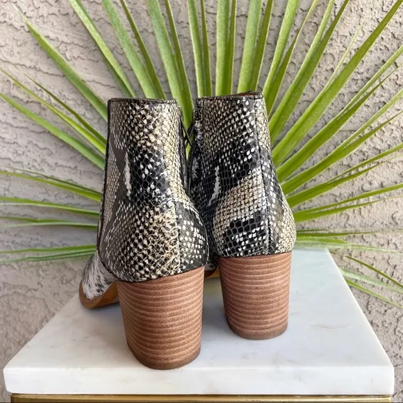 MADEWELL NWOT Taupe Brown Snake Snakeskin Leather Ankle Boots Booties Sz 7
