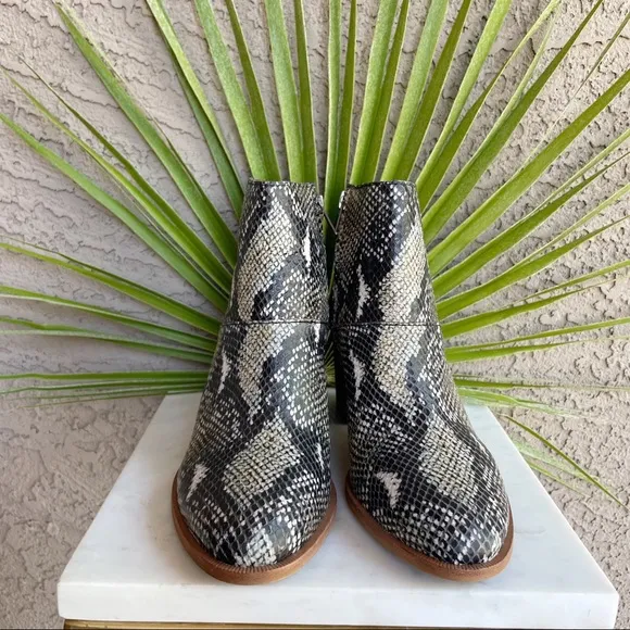 MADEWELL NWOT Taupe Brown Snake Snakeskin Leather Ankle Boots Booties Sz 7