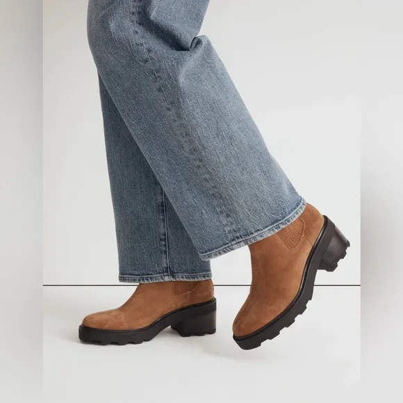Madewell The Gwenda Platform Chelsea suede Ankle Boots 9
