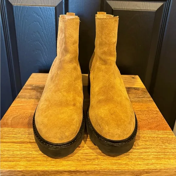Madewell The Gwenda Platform Chelsea suede Ankle Boots 9