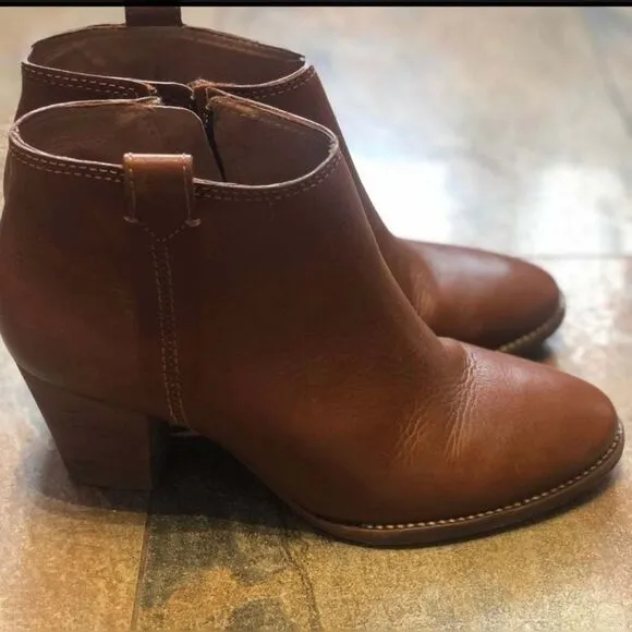 Madewell Billie boots in English Saddle brown size 5.5