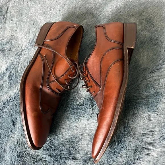 Magnanni #11115 men's size 8.5 Leather Wingtip Oxfords dress shoes