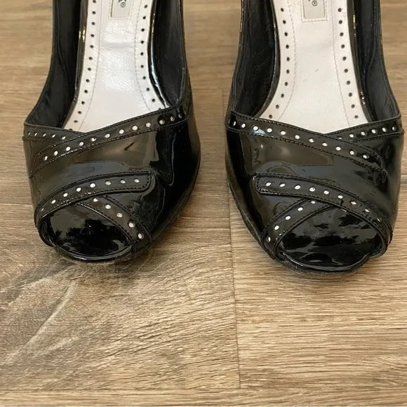 Manolo Blahnik Charlado Black Patent Leather Peep Toe D'orsay Heel Pumps Sz. 6.5