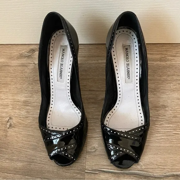 Manolo Blahnik Charlado Black Patent Leather Peep Toe D'orsay Heel Pumps Sz. 6.5