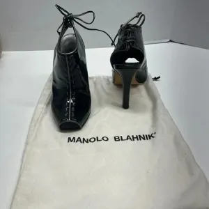 Manolo Blahnik Heeled Bootie Black Patent Leather Peep Toe Lace Up Back 37