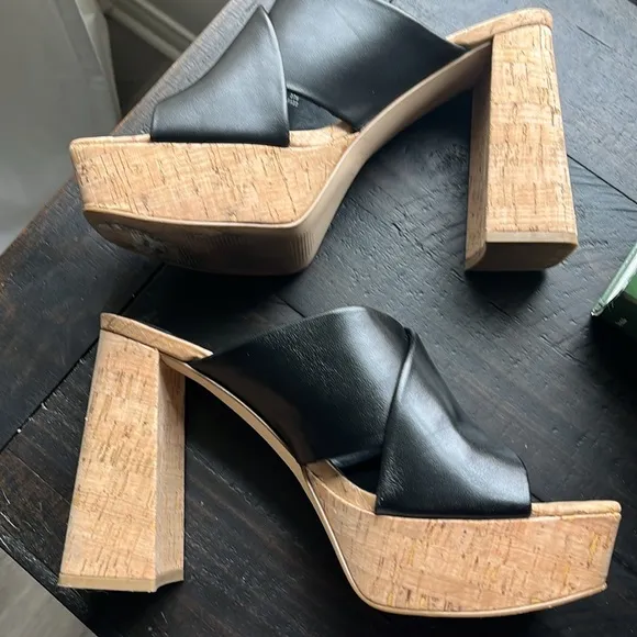 Marc Fisher Farlow Women's Black Platform Sandals
