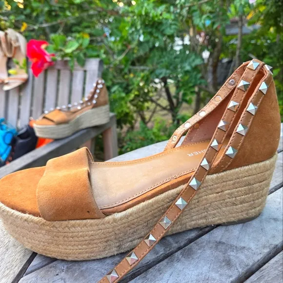 MARC FISHER | Jazlyn Espadrille Sandals Like New