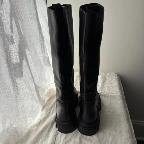 Marc Fisher LTD Malena Lug Sole Platform Boots Sz 10M
