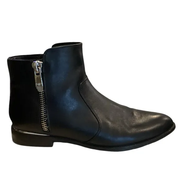 Marc Fisher womens Black Leather Ankle Boots with Zipper Casual Style Size 8.5