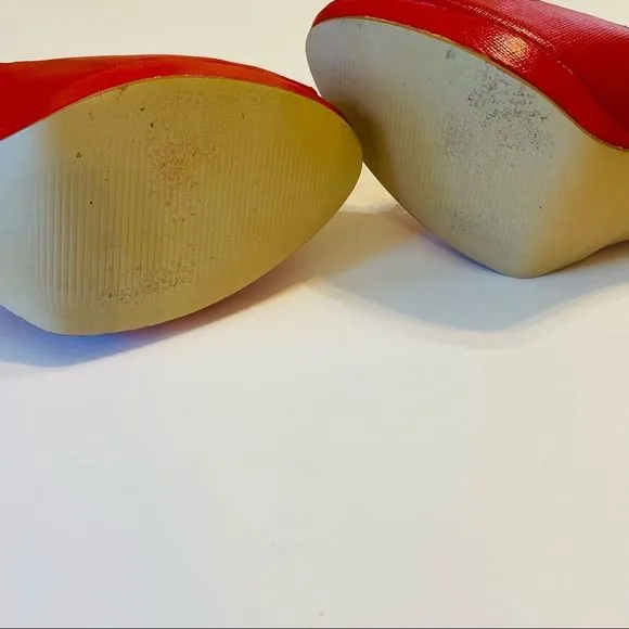 Marc-Fisher Women’s red Marsha Peep-Toe Bow Stillitoes size 8