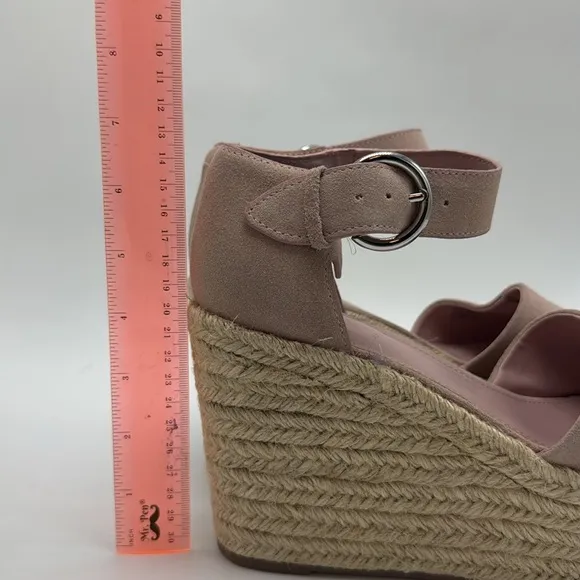 Marc FisherCala Platform Wedge Sandals blush pink size 9