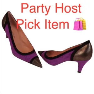 Marc Jacobs color block purple suede pointed toe Low Italy Pumps. Nice heel