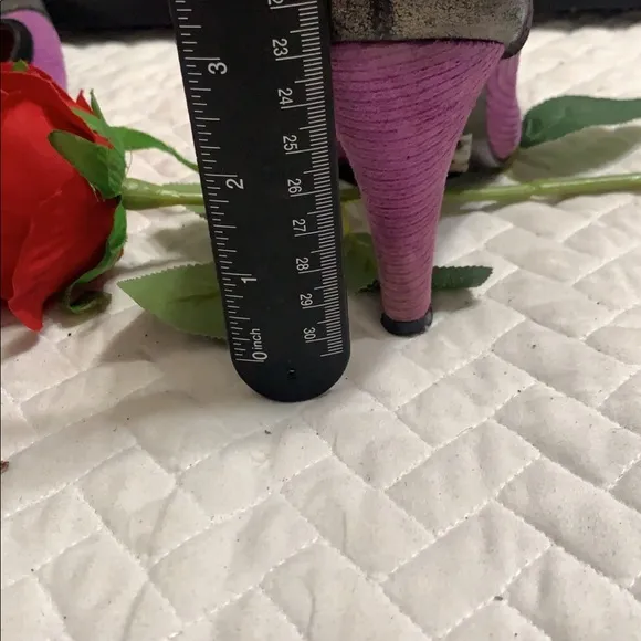 Marc Jacobs color block purple suede pointed toe Low Italy Pumps. Nice heel