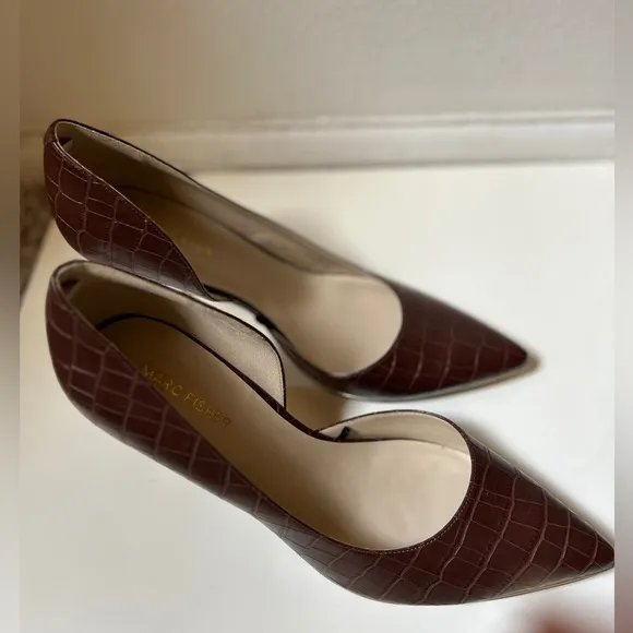 MARK FISCHER BROWN CROCODILE EMBOSSED DARLINA HEELS! SIZE 11 M STILETTO / PUMPS