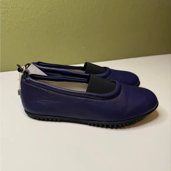 Marni Soft Leather Ballet Flats. Size 36