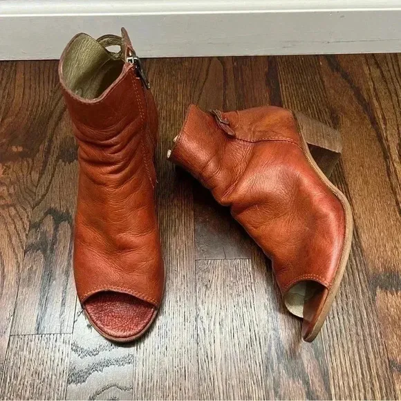 Matisse Folk Brick Red Leather Peep Toe Booties Boots Shoes Lulus Size 7.5 $167