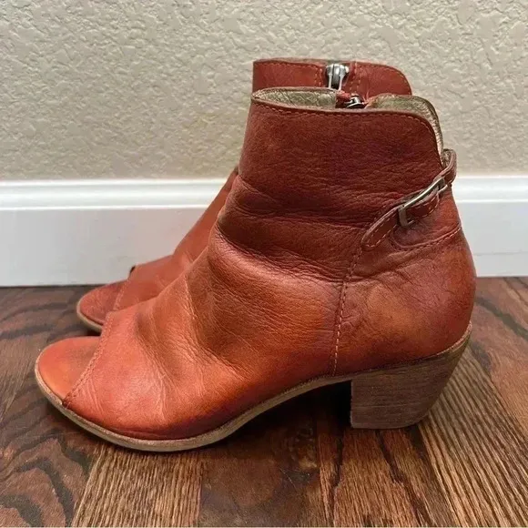 Matisse Folk Brick Red Leather Peep Toe Booties Boots Shoes Lulus Size 7.5 $167