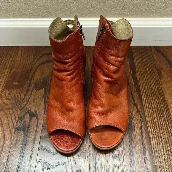 Matisse Folk Brick Red Leather Peep Toe Booties Boots Shoes Lulus Size 7.5 $167
