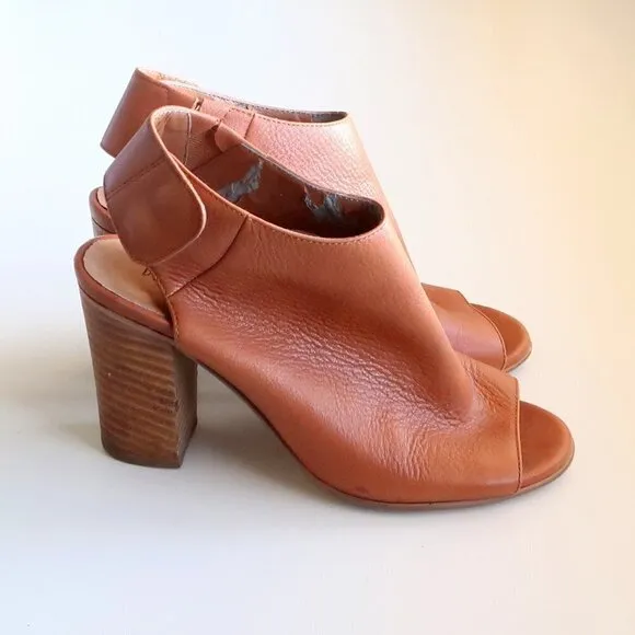 Matisse Tan Leather Peep-Toe Stacked Block Heel Bootie Shoes Size 7