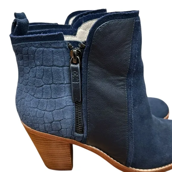 Matt‎ Bernson Holt Ankle Boots, women's size 10, leather uppers, navy blue suede