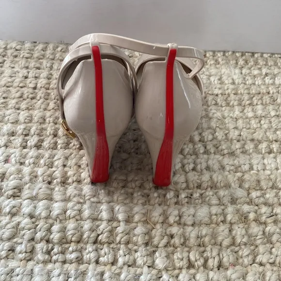 MELISSA | Elegant Beige Peep-Toe Heels with red bottoms