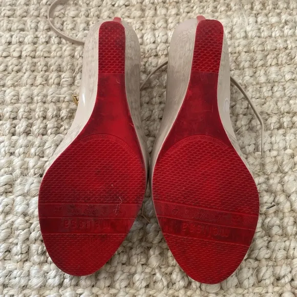 MELISSA | Elegant Beige Peep-Toe Heels with red bottoms