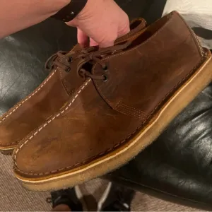 Men’s Clark’s Dress Shoes Desert Size 8M Like new