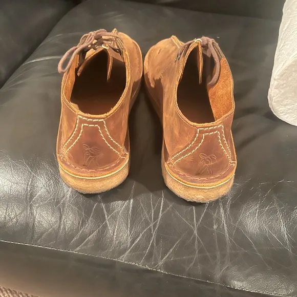 Men’s Clark’s Dress Shoes Desert Size 8M Like new