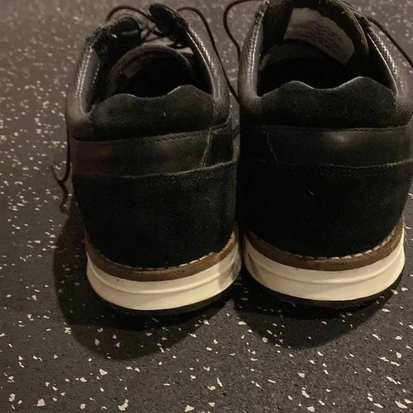 Men’s Size 11 Black Crevo Leather Lace Up Dress Shoes
