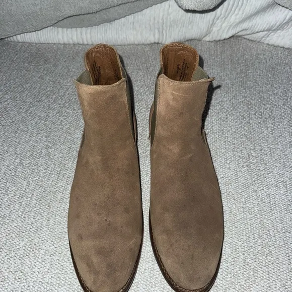 Men's Tan Chelsea Boots