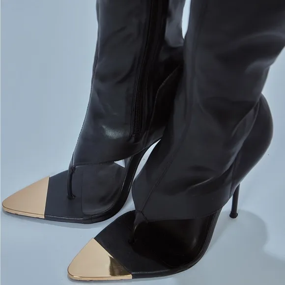 Metal toe detail sock boot
