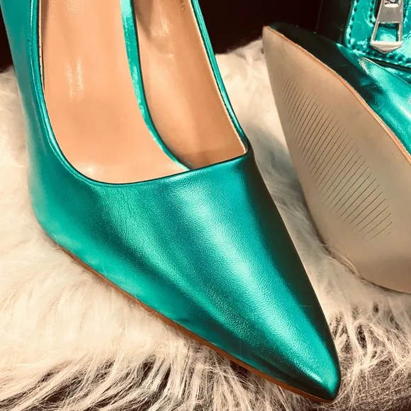 Metallic Green High Heels with Matching Motorcycle Crossbody Bag - US9 EU40