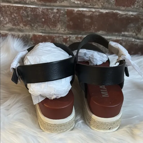 Mia platform sandals