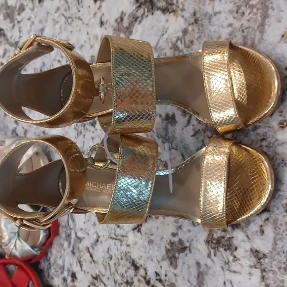 Michael Kors Amos Gold Leather &amp; Hardware Sandals Slide Shoes Heels Pump NEW