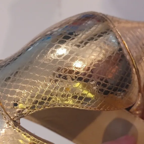 Michael Kors Amos Gold Leather &amp; Hardware Sandals Slide Shoes Heels Pump NEW