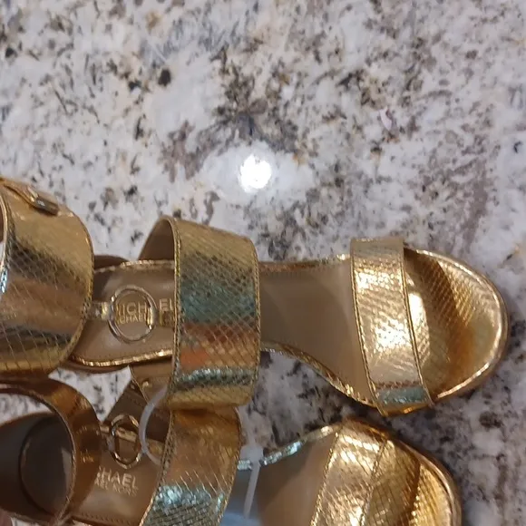 Michael Kors Amos Gold Leather &amp; Hardware Sandals Slide Shoes Heels Pump NEW