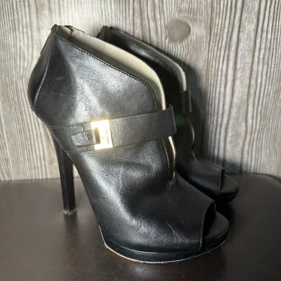 Michael Kors Black Leather Open Toe Bootie Sz 9
