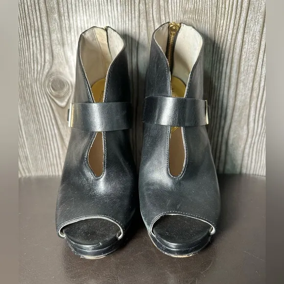 Michael Kors Black Leather Open Toe Bootie Sz 9