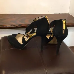 MICHAEL KORS Black Suede Peep Toe Gold Zipper Back High Heel Shoes Sz 8•1/2