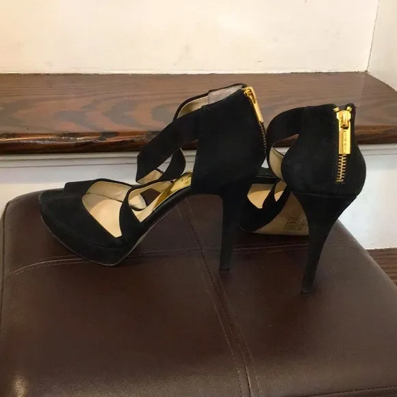 MICHAEL KORS Black Suede Peep Toe Gold Zipper Back High Heel Shoes Sz 8•1/2