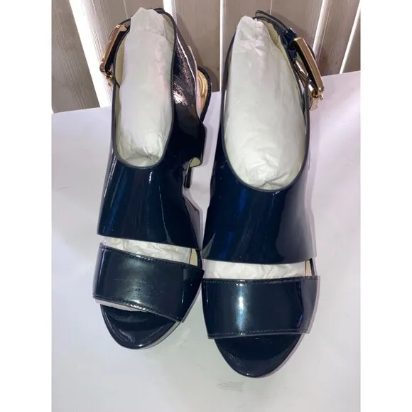 Michael Kors Black/Navy? Patent Leather Peep Toe Heels Gold Hardware Sz 7.5 NWOB