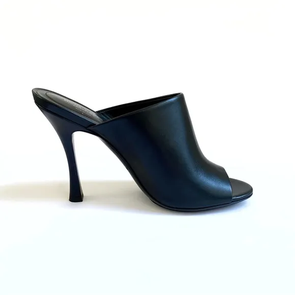 MICHAEL KORS COLLECTION BLACK LEATHER TINA RUNWAY SLIDE HEEL MULES