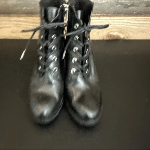 Michael Kors Kim Leather Lace Up Block Heel Bootie Shoes Black Women’s 9 M