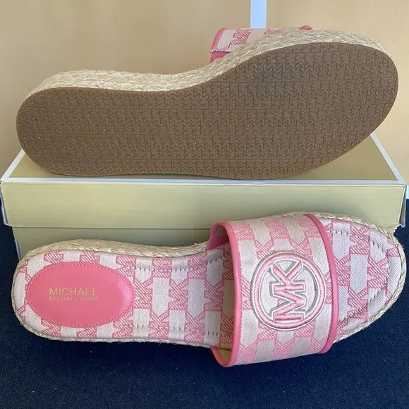 MICHAEL KORS SADLER WEDGEMK OUTLINE JQD/EMB MKTEA ROSE49S3SDFA1YNew