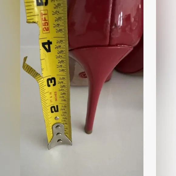 MICHAEL KORS Scarlett Chain Link Leather Pump red Size 6